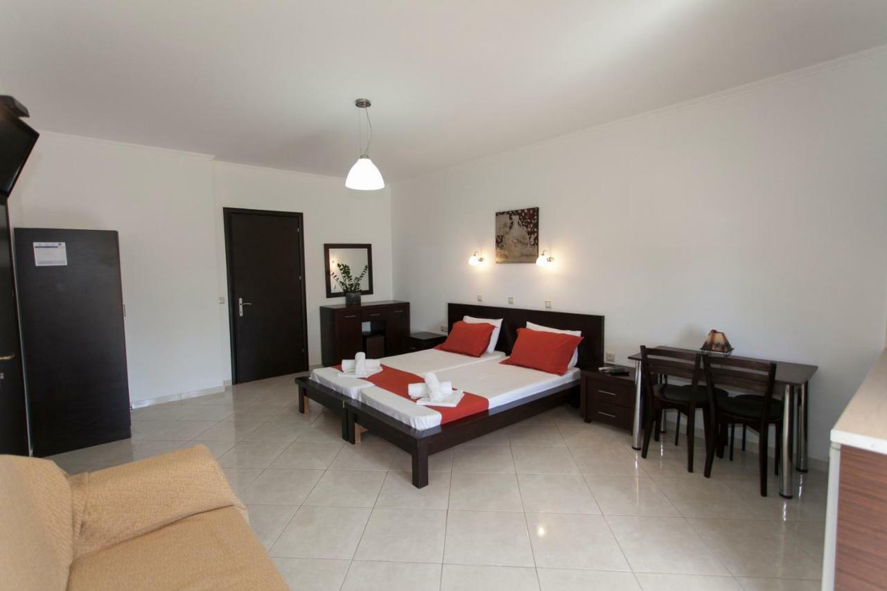 Siarbas Hotel Paralia Vrachou Extérieur photo